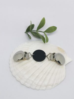 Elina neuletakkiklipsu